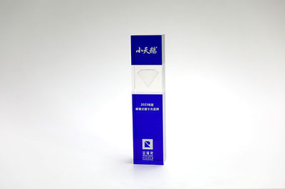 卓越前行 小天鵝榮獲2023金瑞獎(jiǎng)“蜂窩大板十大品牌”稱號(hào)，引領(lǐng)水暖管道零件行業(yè)新篇章